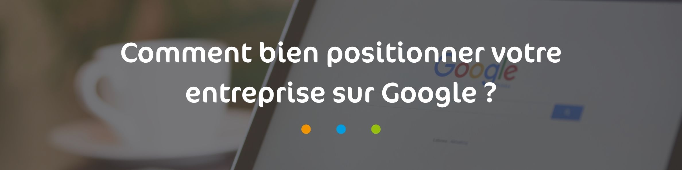 Bureau avec résultats d'une campagne SEO